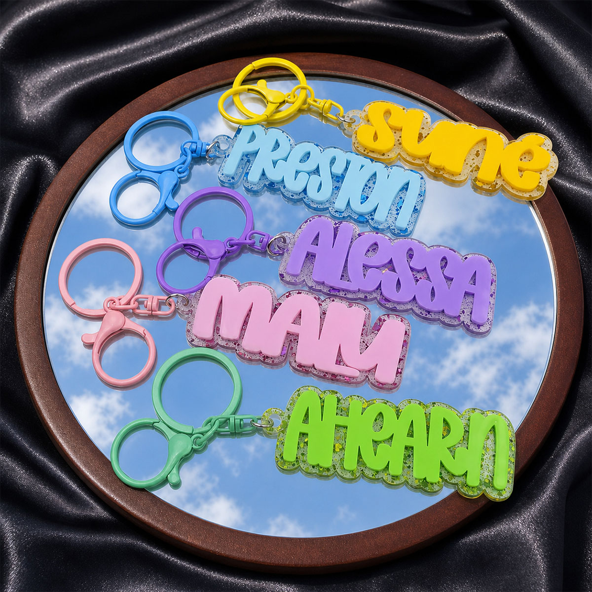 カスタムネームアクリルキーホルダー、パーソナライズされた文字 - Initial Ring Custom のレビューと価格